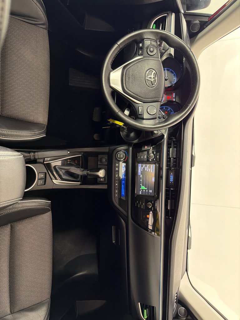 Used 2015 Toyota Corolla S image 24