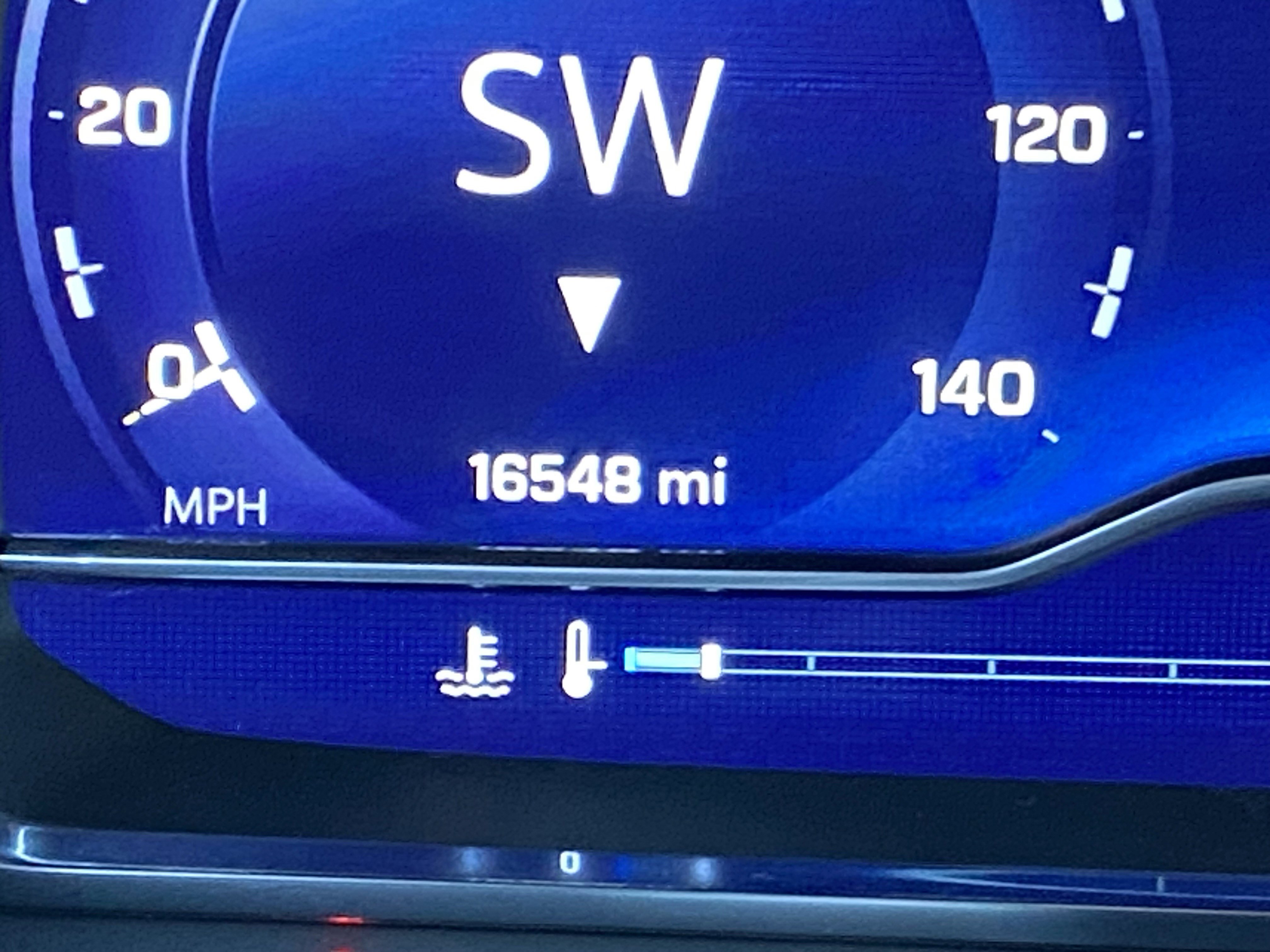 Used 2024 Chevrolet Tahoe RST image 23