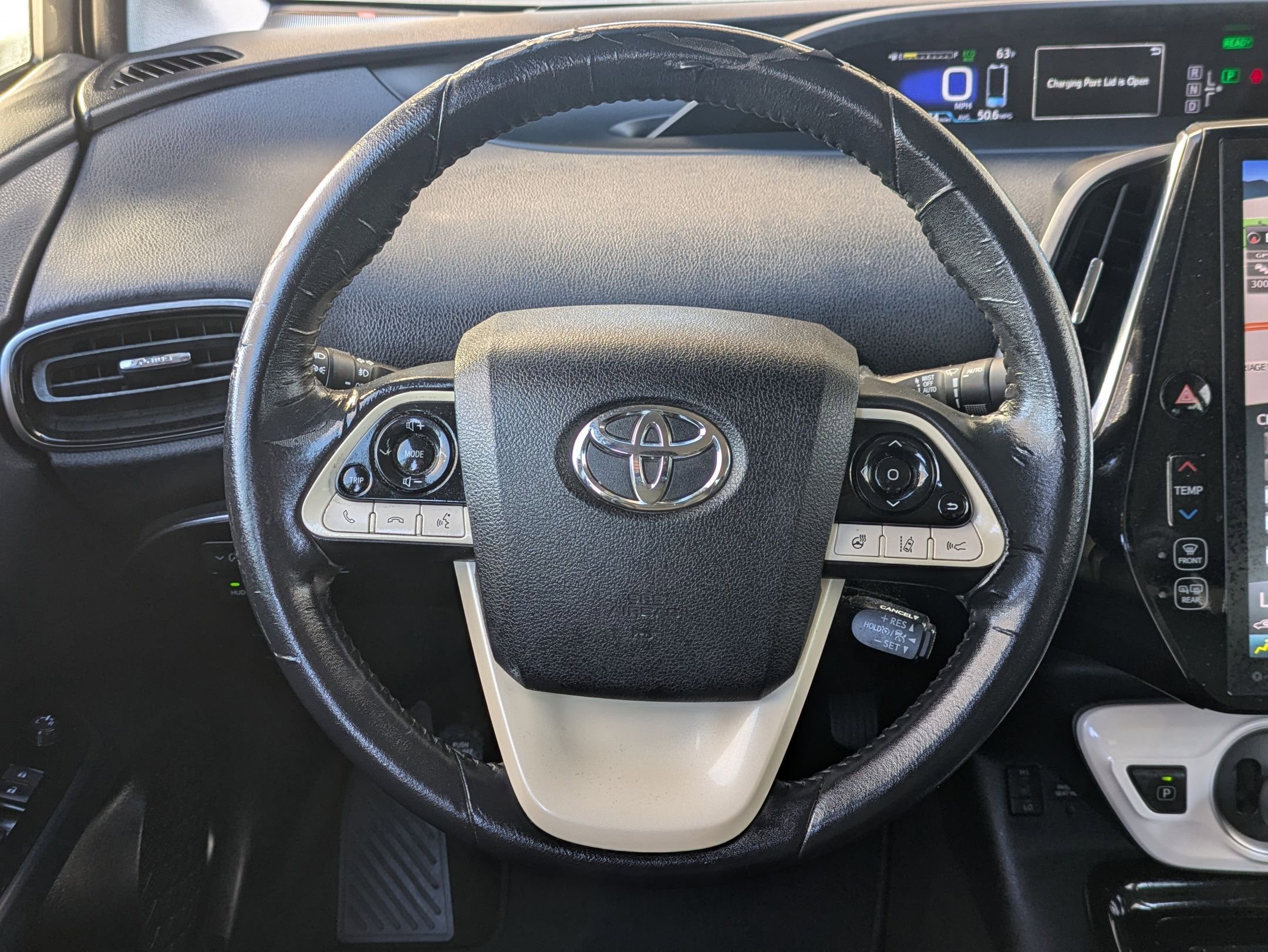 Used 2017 Toyota Prius Prime Plus image 23