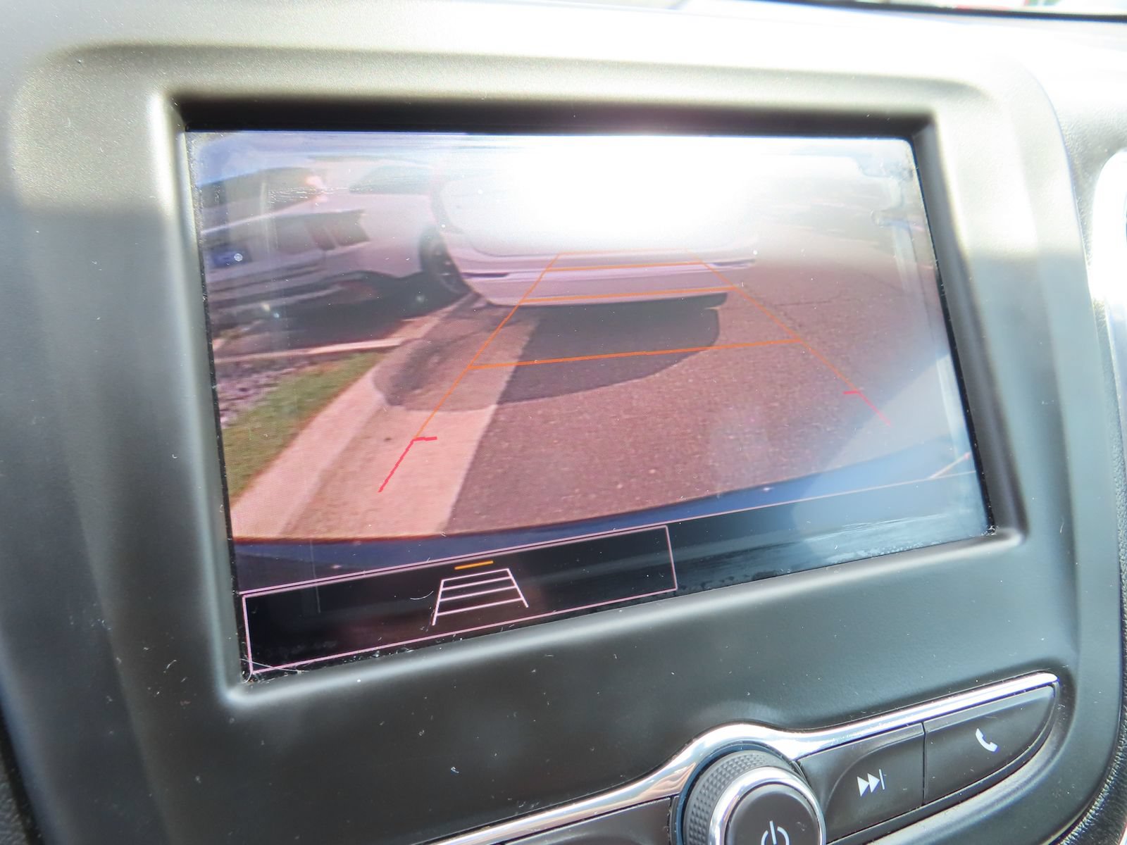 Used 2023 Chevrolet Equinox LS FWD image 24