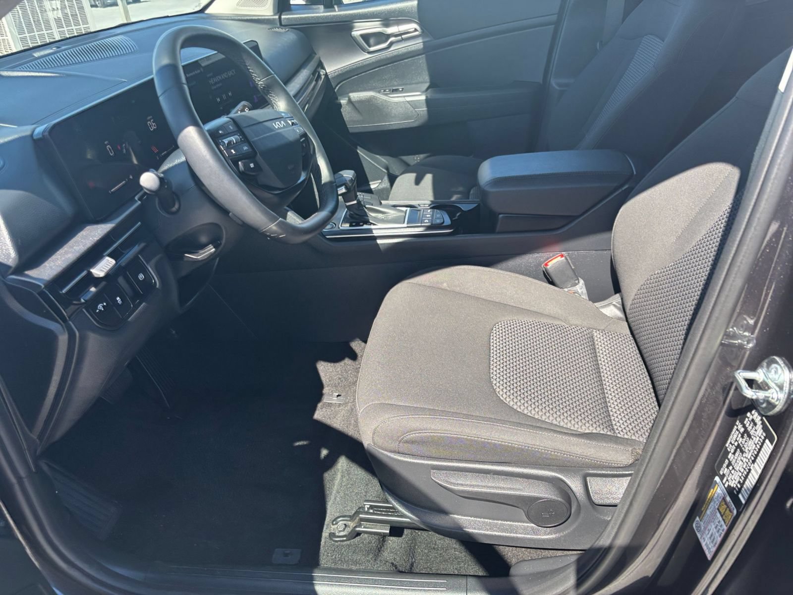 Used 2026 Kia Sportage LX AWD/4WD image 27