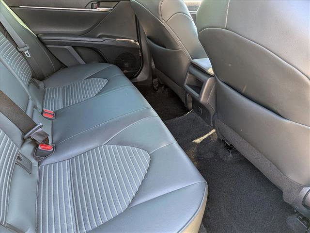 Used 2022 Toyota Camry SE FWD image 17