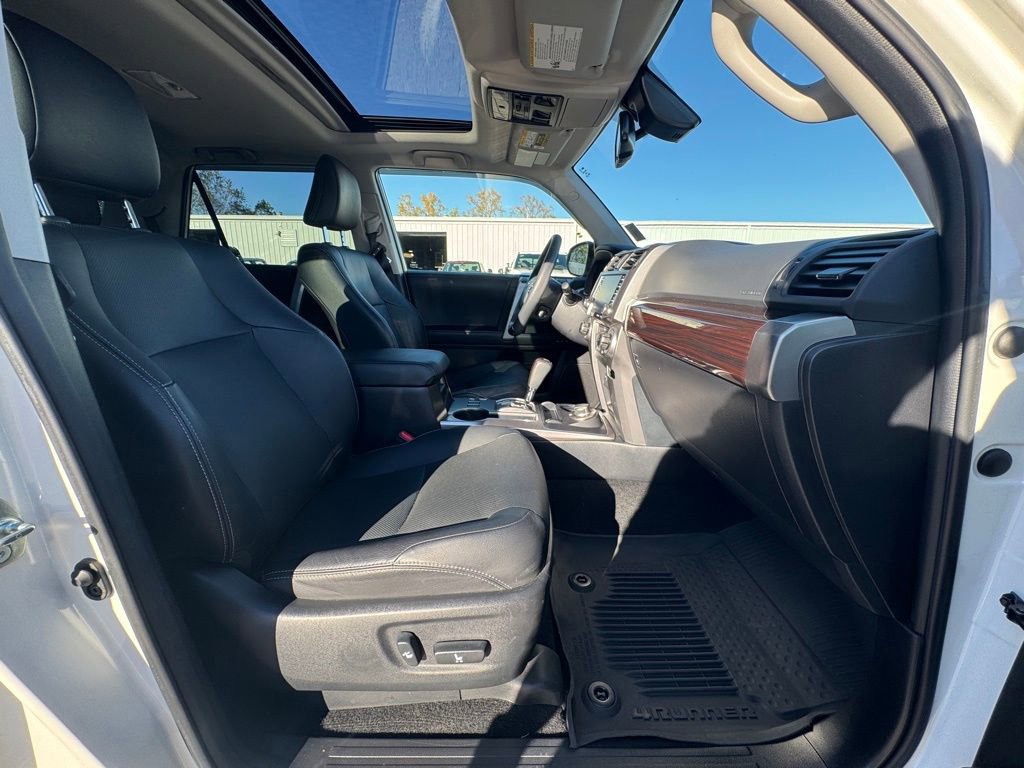 Used 2022 Toyota 4Runner Limited image 27