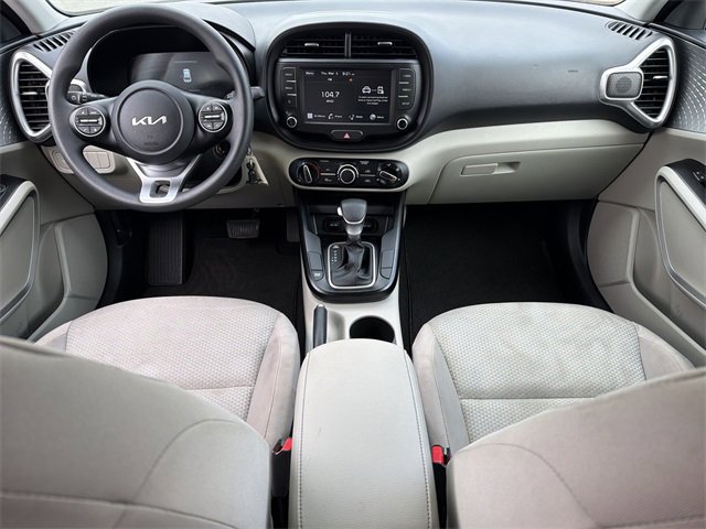 Used 2025 Kia Soul LX image 19