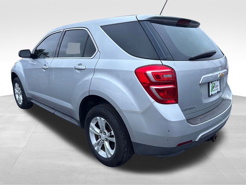 Used 2017 Chevrolet Equinox L image 6