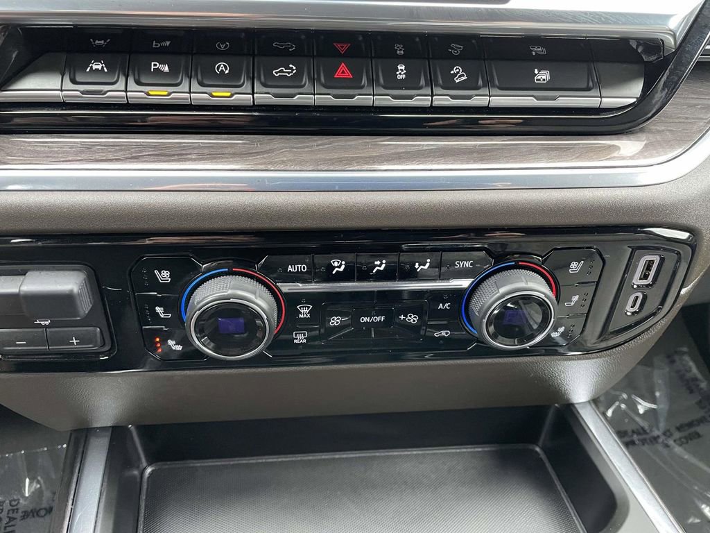 Used 2024 Chevrolet Silverado 1500 LTZ image 41