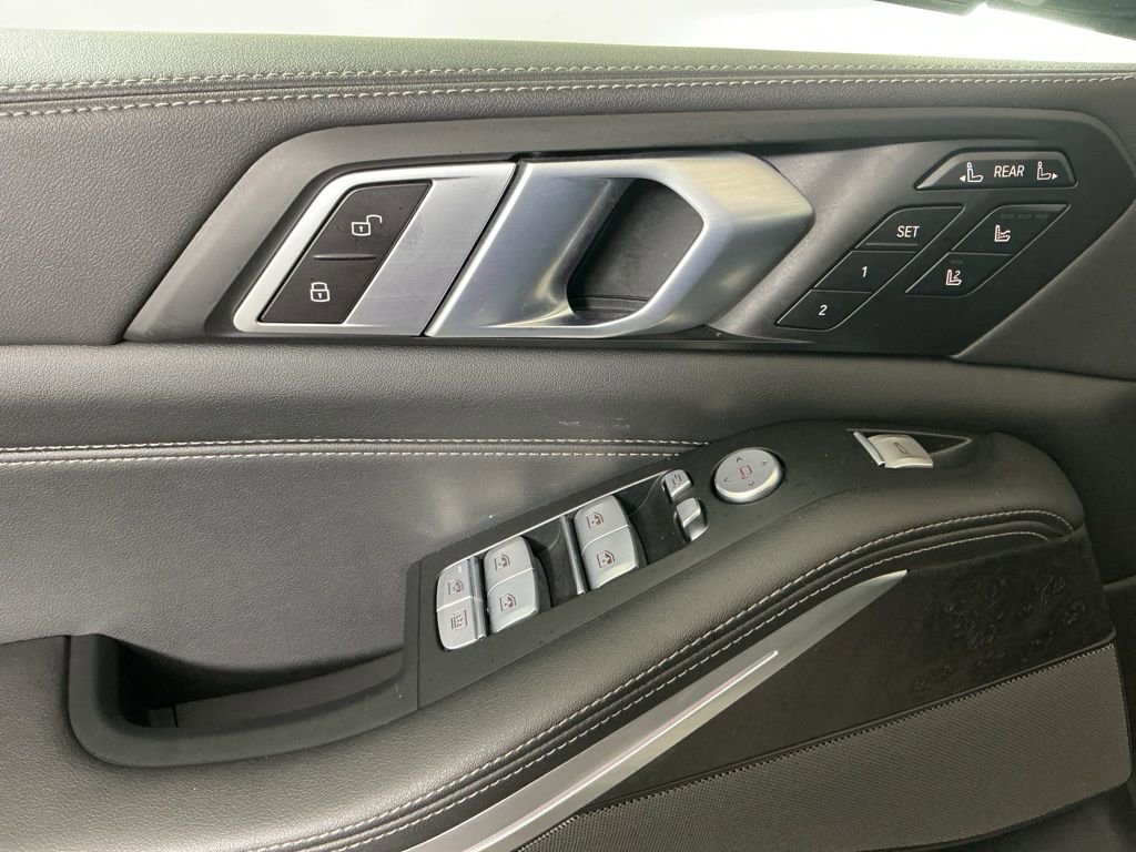 Certified 2023 BMW X7 xDrive40i w/ Executive Package image 20