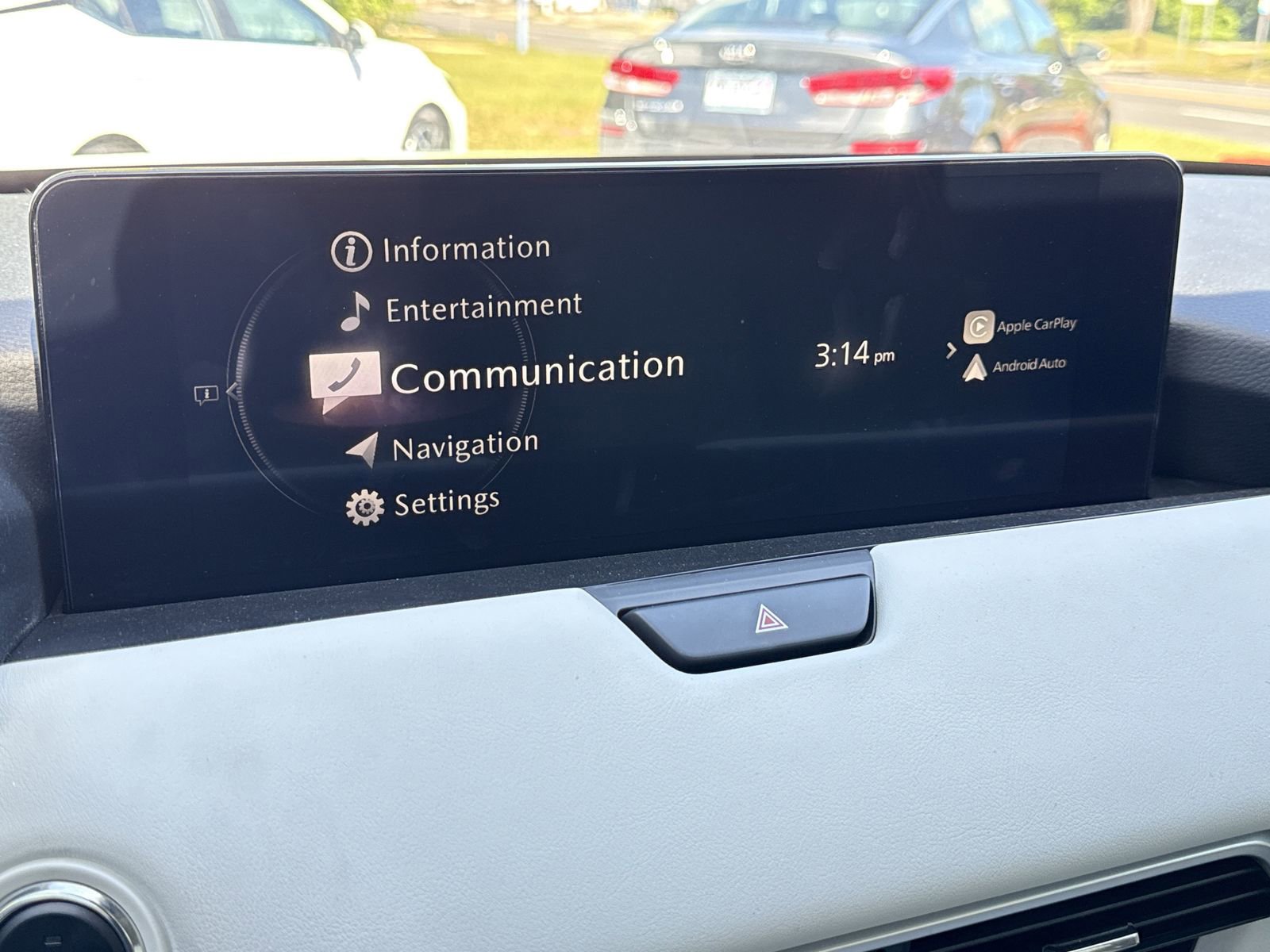 Used 2024 MAZDA CX-90 Plug-In Hybrid w/ Premium Plus image 28