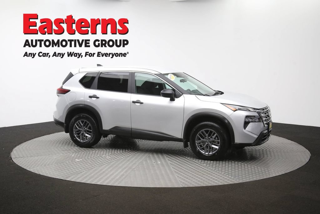 Used 2024 Nissan Rogue S AWD/4WD image 48