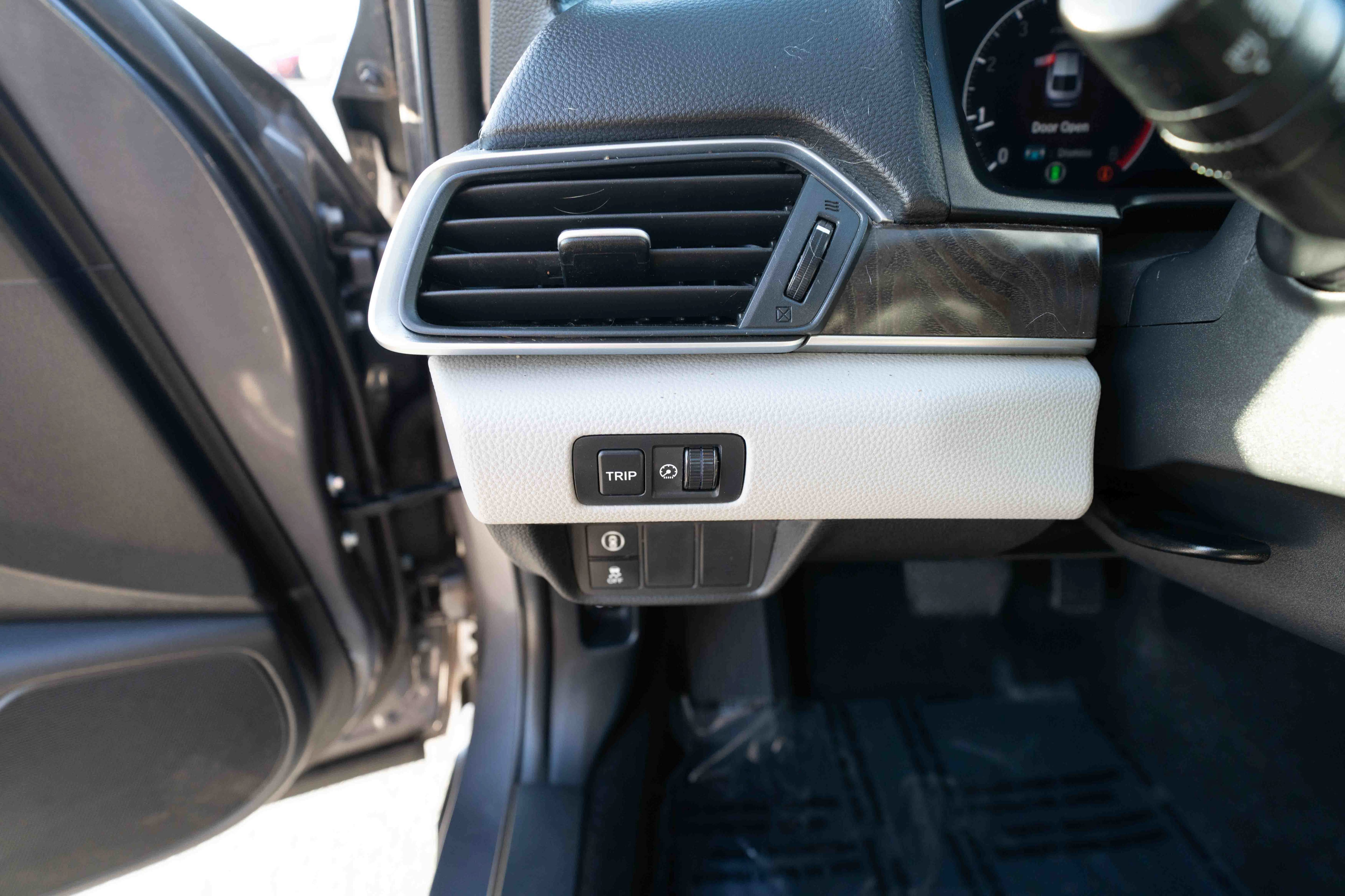 Used 2018 Honda Accord EX-L image 11