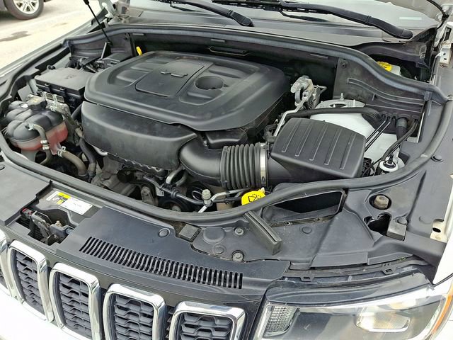 Used 2019 Jeep Grand Cherokee Laredo AWD/4WD image 34