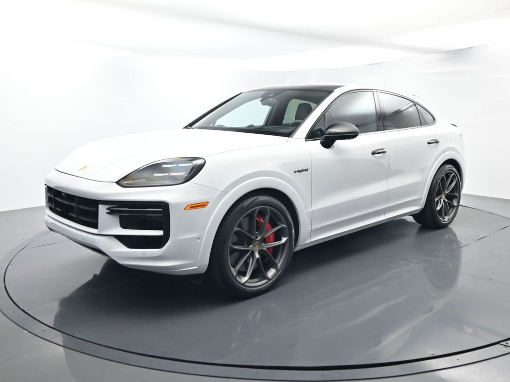 Certified 2024 Porsche Cayenne Turbo image 1