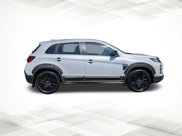 Used 2024 Mitsubishi Outlander Sport image 3