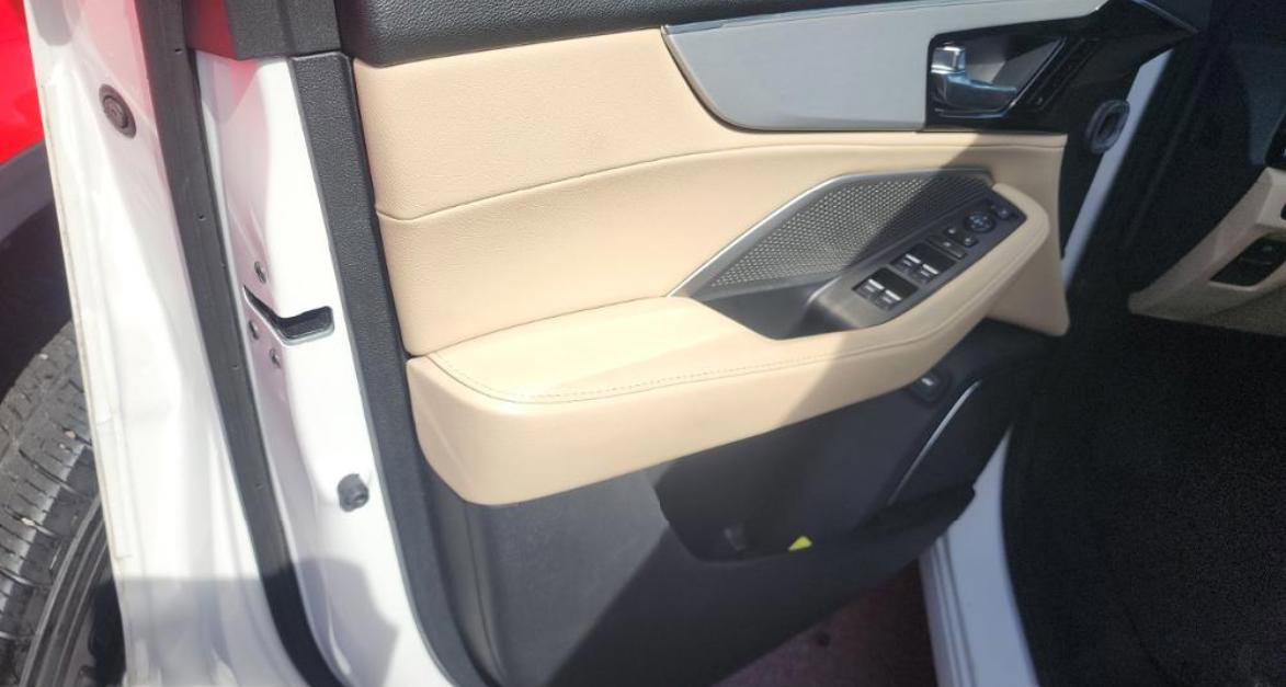 Used 2023 Acura MDX 3.5L image 12