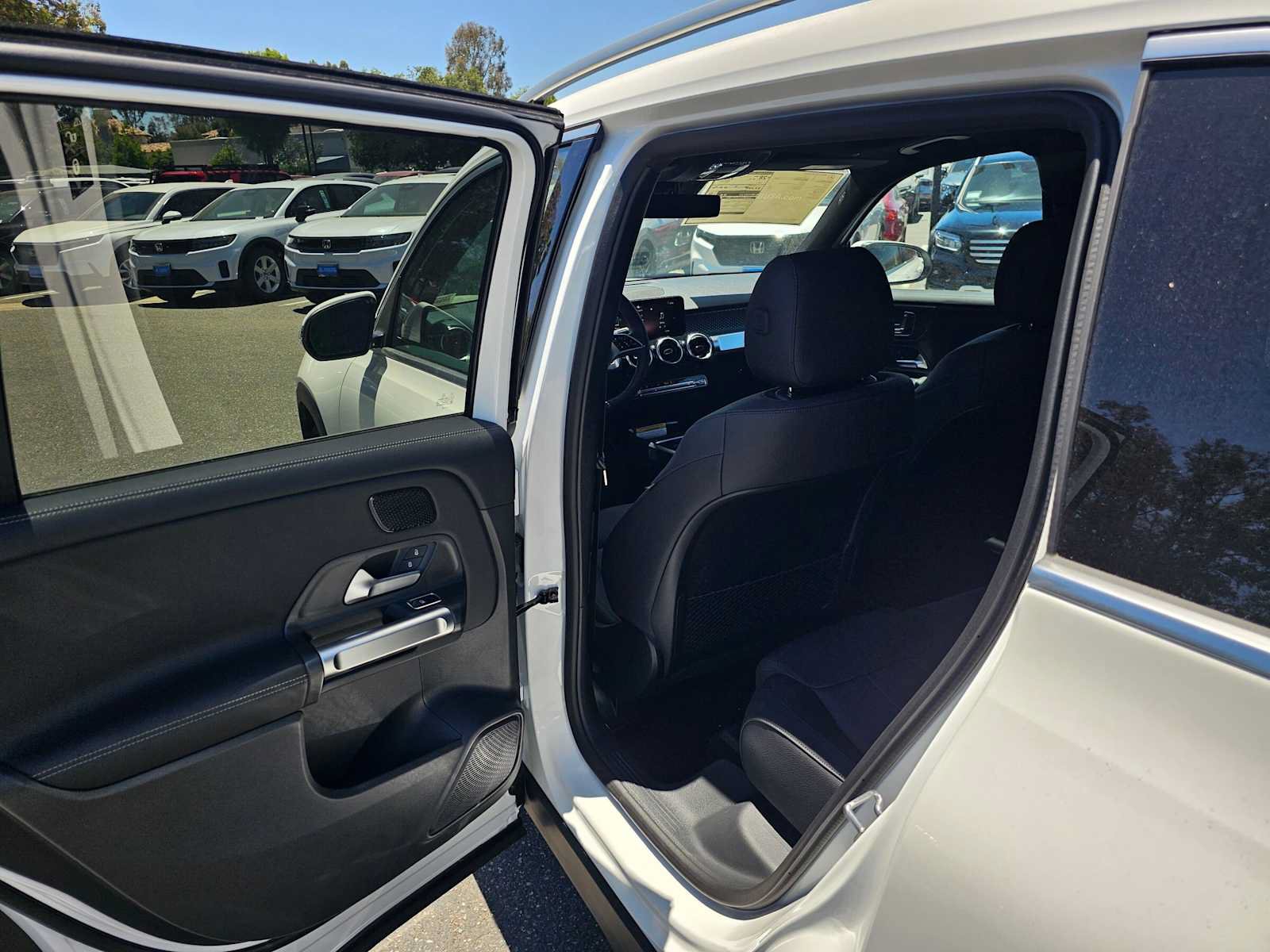 New 2026 Mercedes-Benz GLB 250 image 15