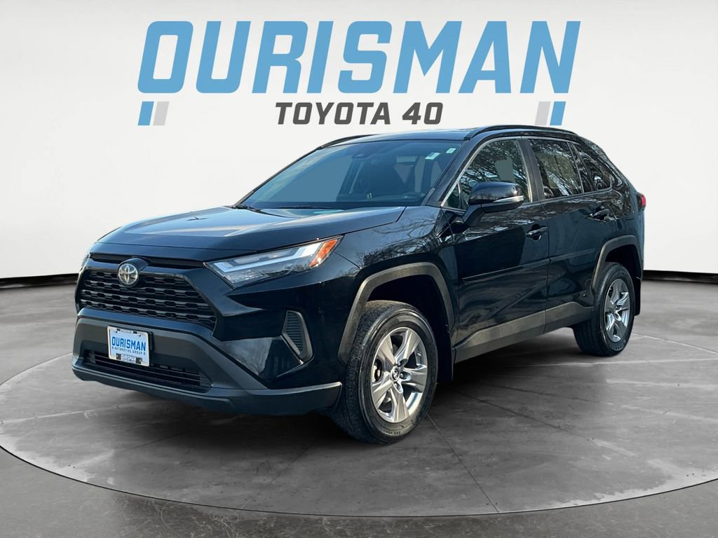Used 2023 Toyota RAV4 LE image 3