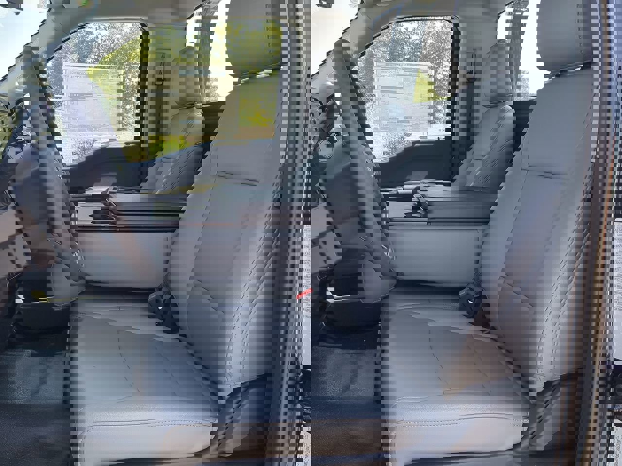 New 2025 Ford F550 2WD Regular Cab Super Duty w/ XL Chrome Package image 13