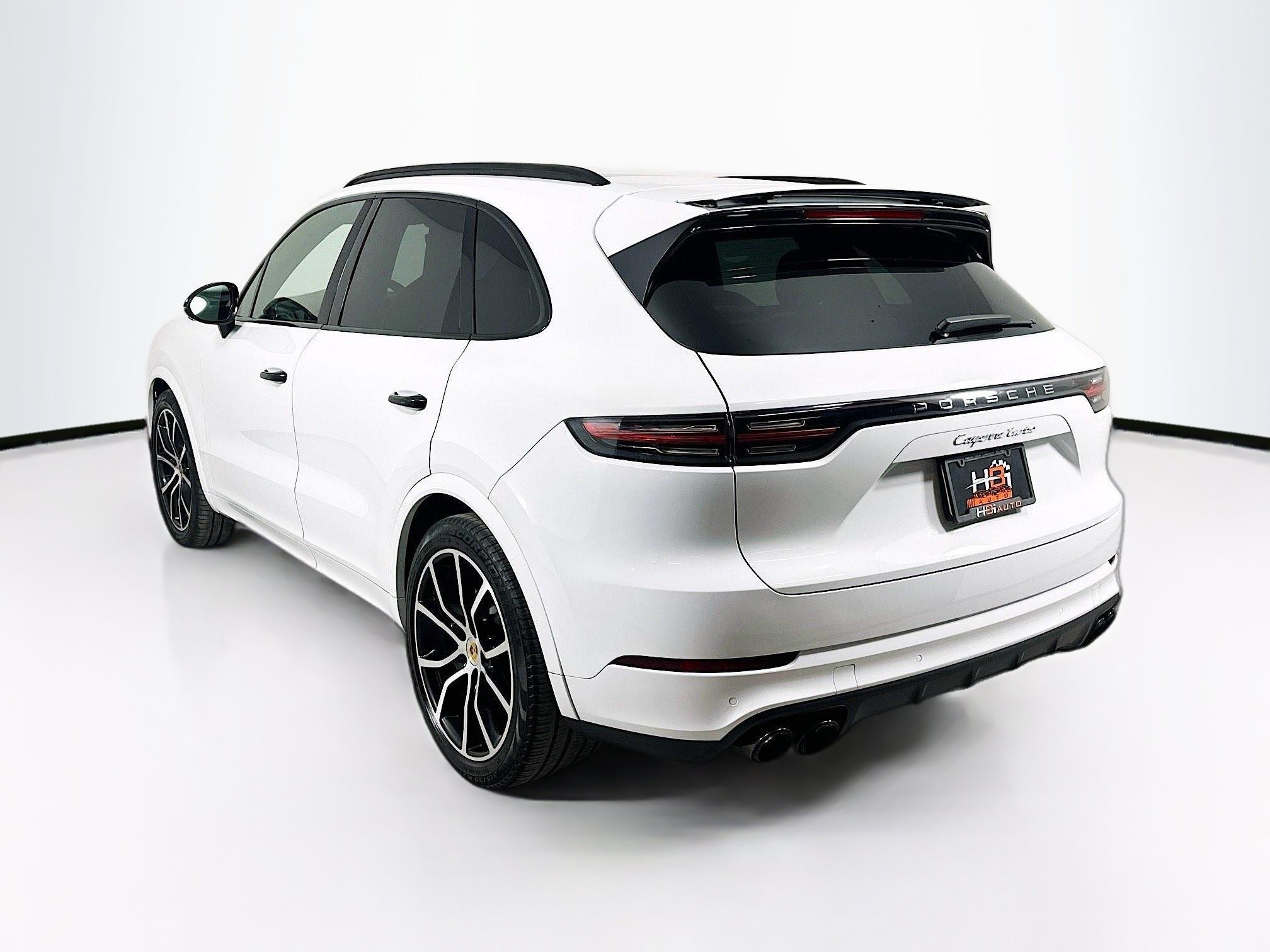 Used 2019 Porsche Cayenne Turbo w/ Premium Plus Package AWD/4WD image 8