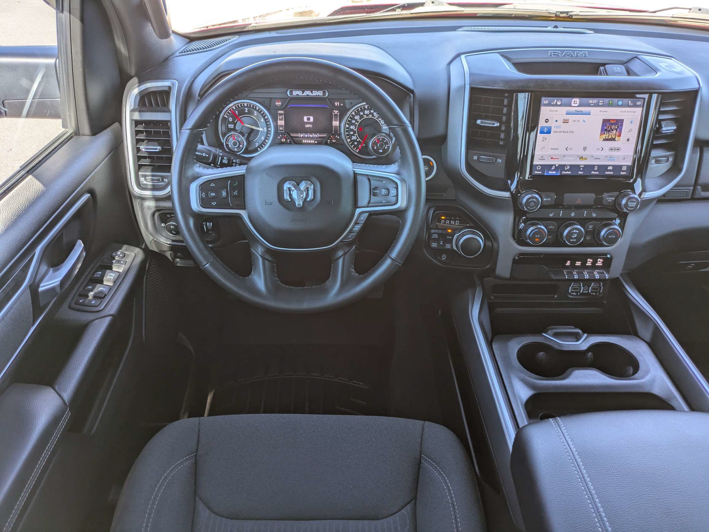 Used 2022 RAM 1500 Big Horn AWD/4WD image 16