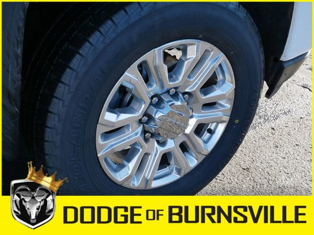 Used 2022 GMC Sierra 3500 Denali w/ Denali Ultimate Package image 12