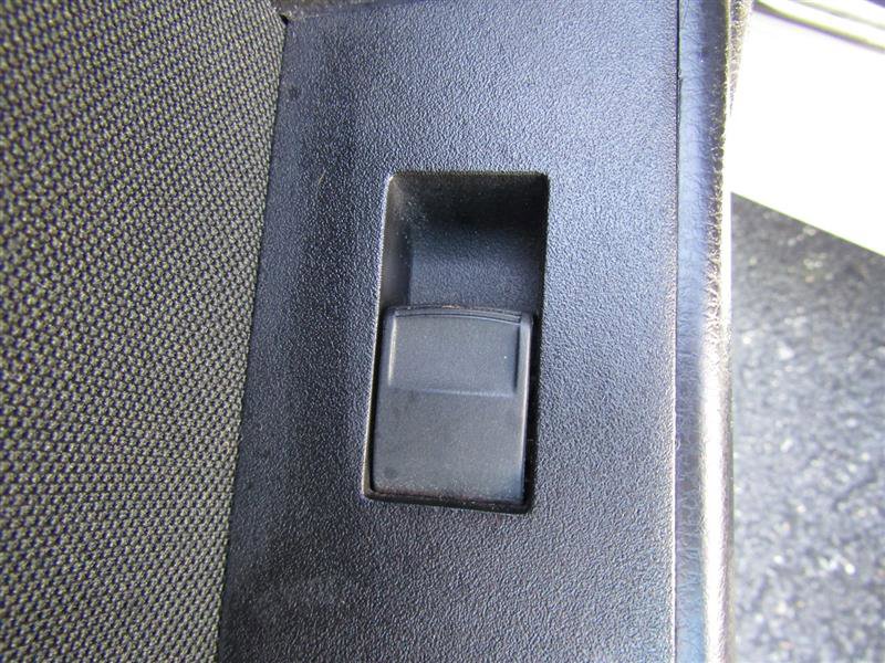 Used 2018 Toyota Corolla LE image 24