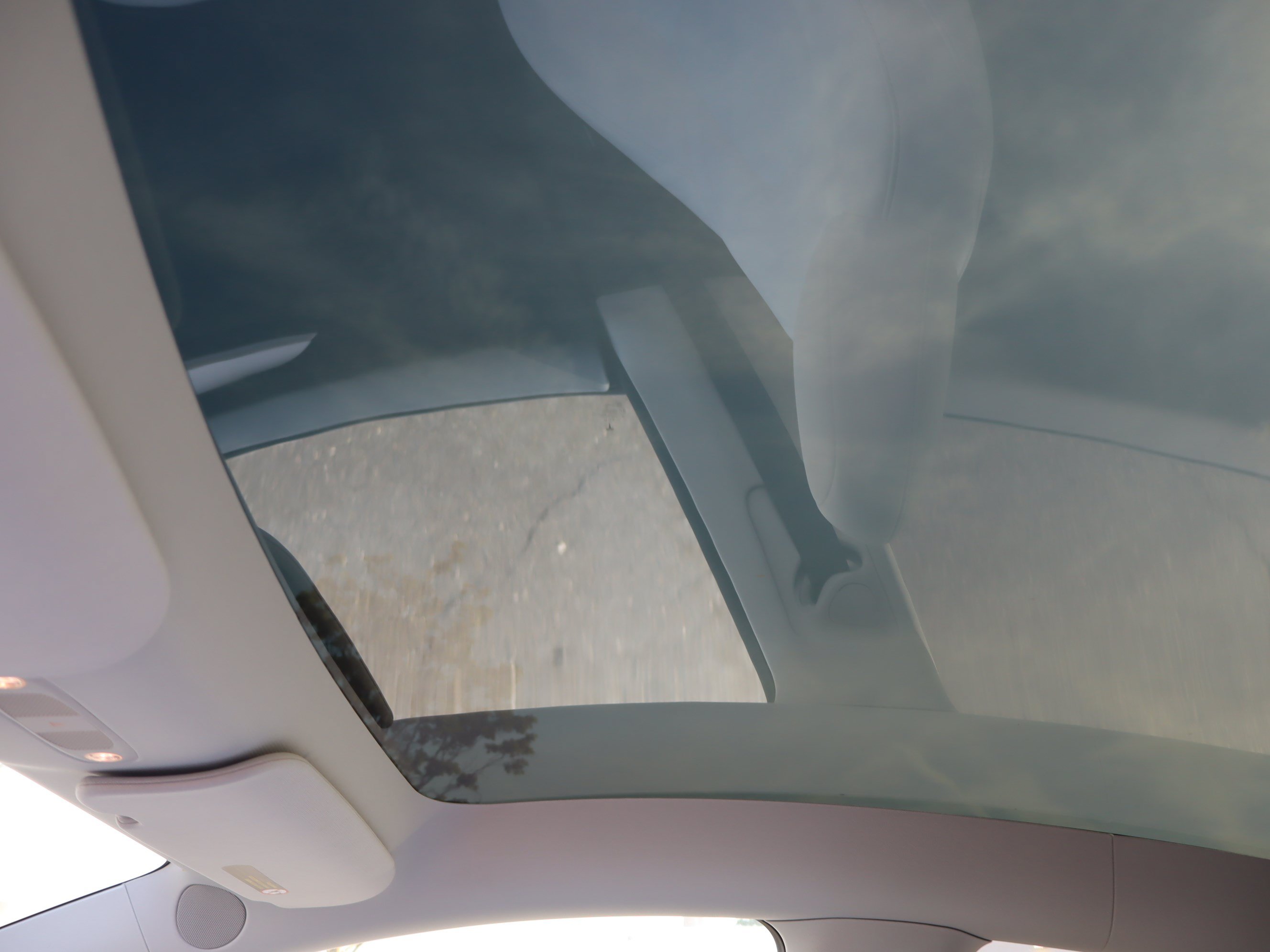 Used 2023 Tesla Model Y AWD image 18