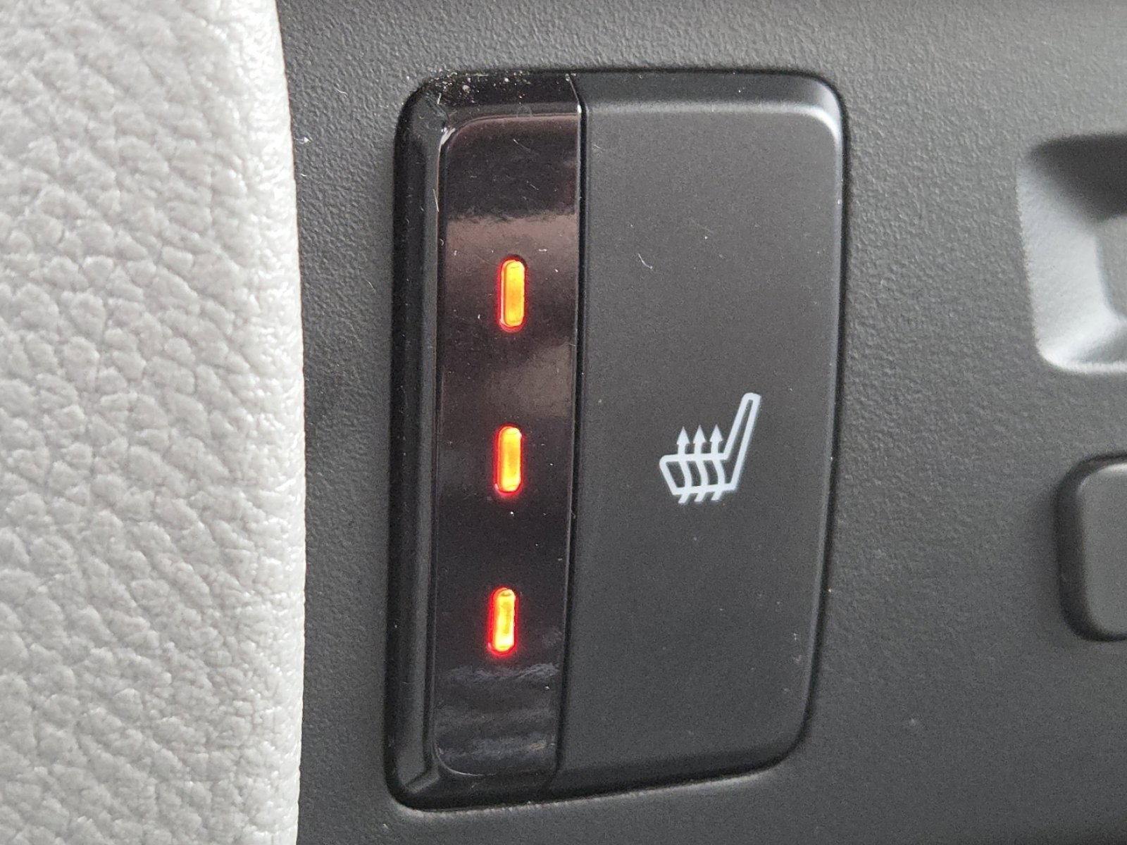 Used 2021 Honda Pilot Touring image 6
