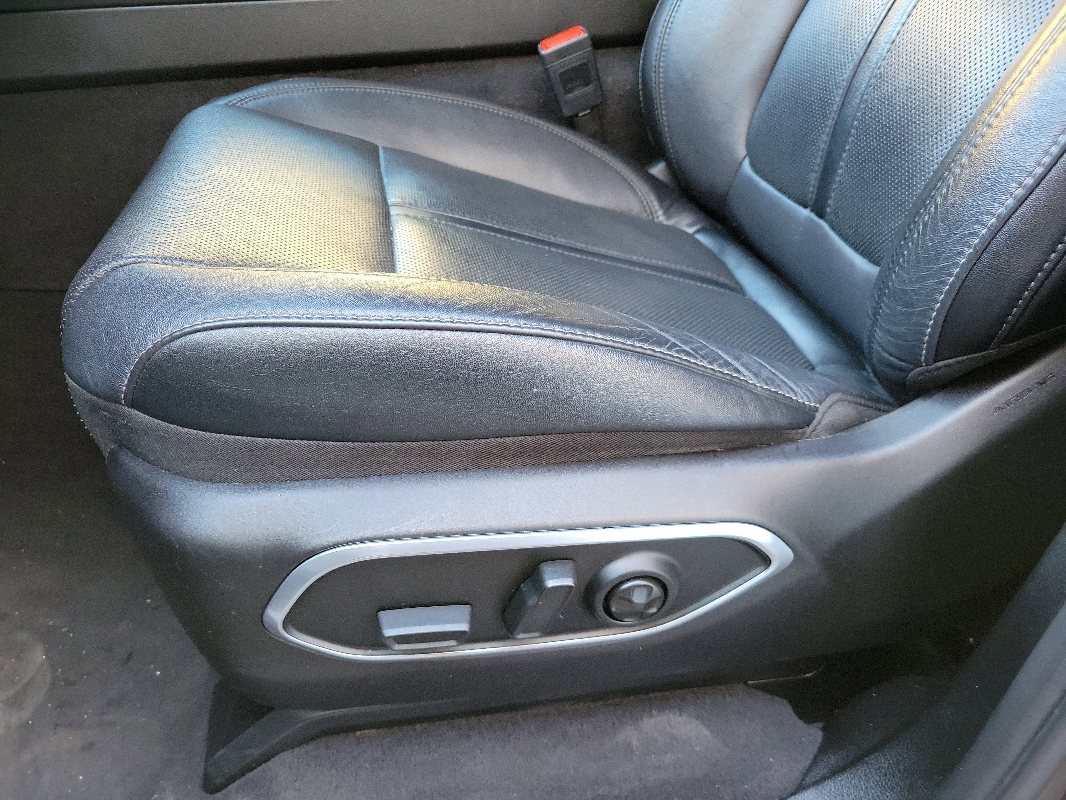 Used 2024 Jeep Wagoneer L Series II image 15