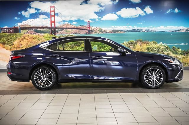 Used 2022 Lexus ES 350 w/ Premium Package image 5