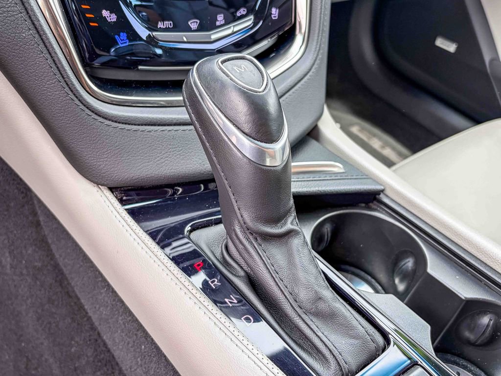 Used 2018 Cadillac CTS Luxury image 40