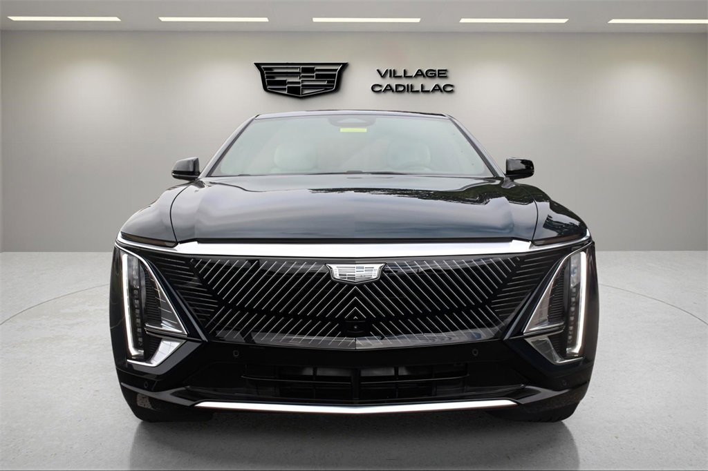 New 2026 Cadillac Lyriq Premium Luxury image 8