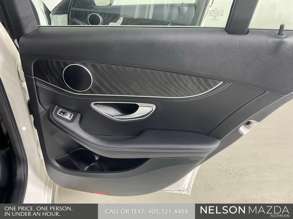 Used 2016 Mercedes-Benz C 300 Sedan image 23