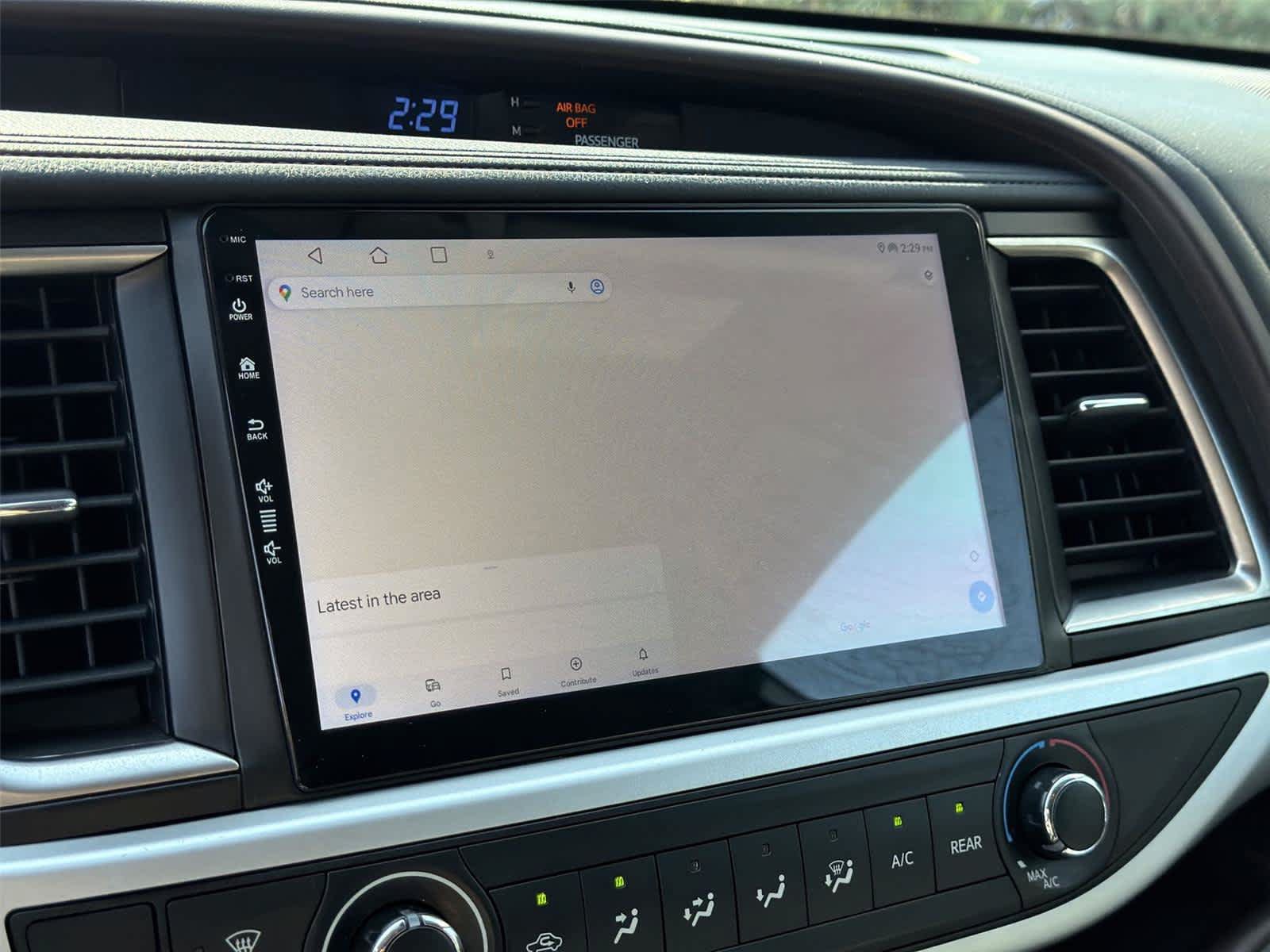 Used 2019 Toyota Highlander LE FWD image 18