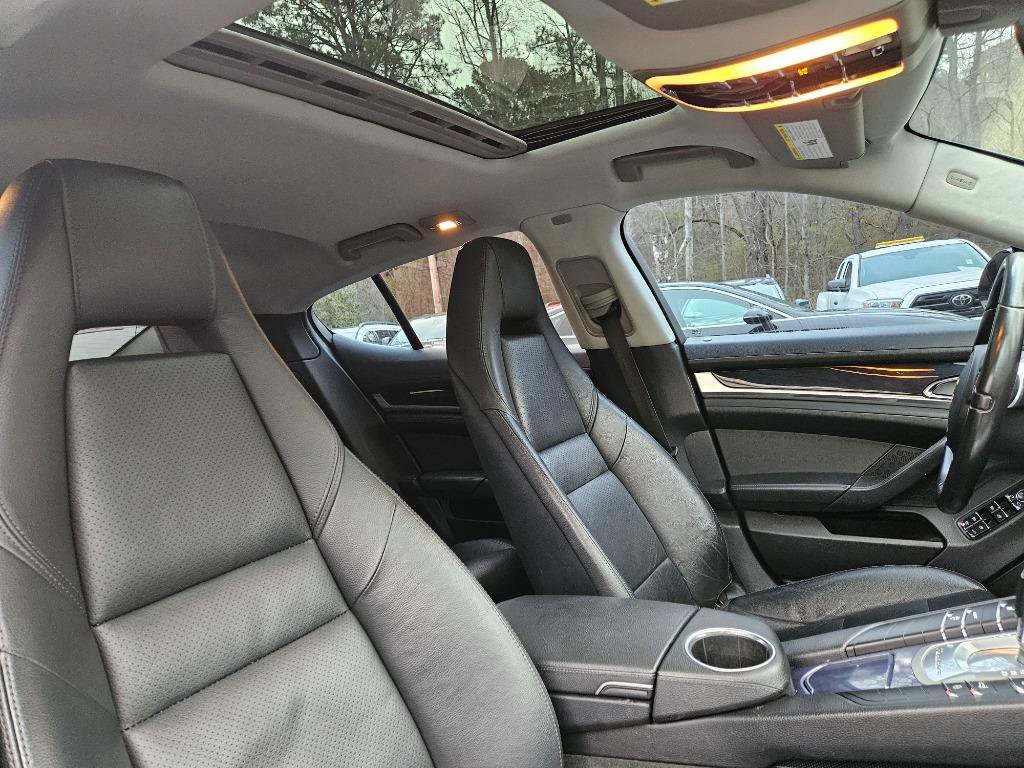 Used 2012 Porsche Panamera 4 image 36