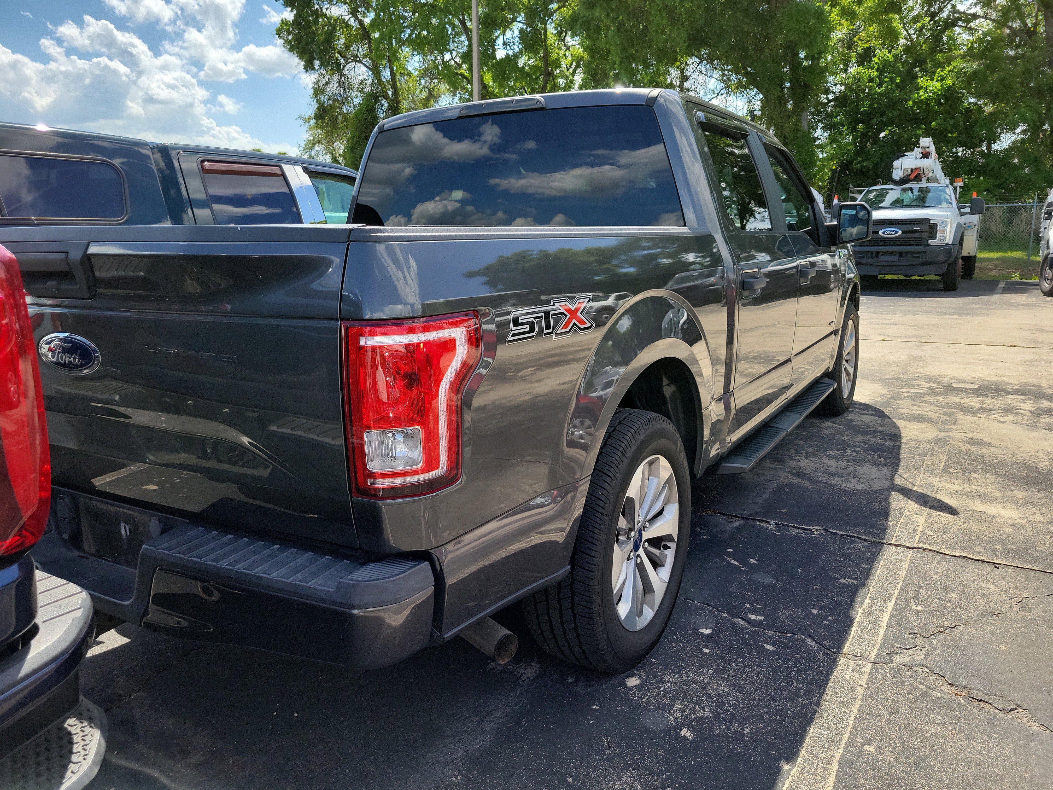 Used 2017 Ford F150 XL w/ Equipment Group 101A Mid image 5