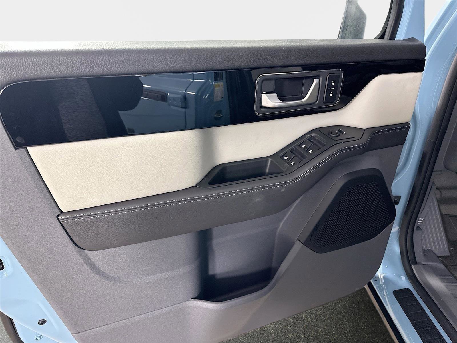 New 2025 INEOS Grenadier Fieldmaster Edition image 16