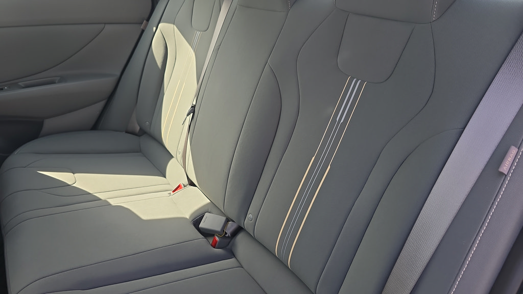 Certified 2026 Hyundai Elantra Sport FWD image 29