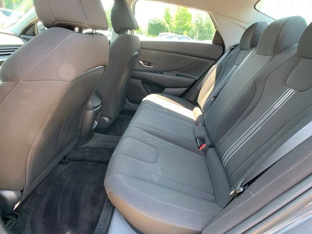 Used 2024 Hyundai Elantra SEL FWD image 23