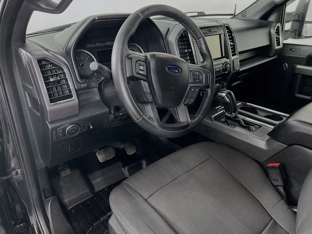 Used 2015 Ford F150 XLT w/ Equipment Group 302A Luxury image 10