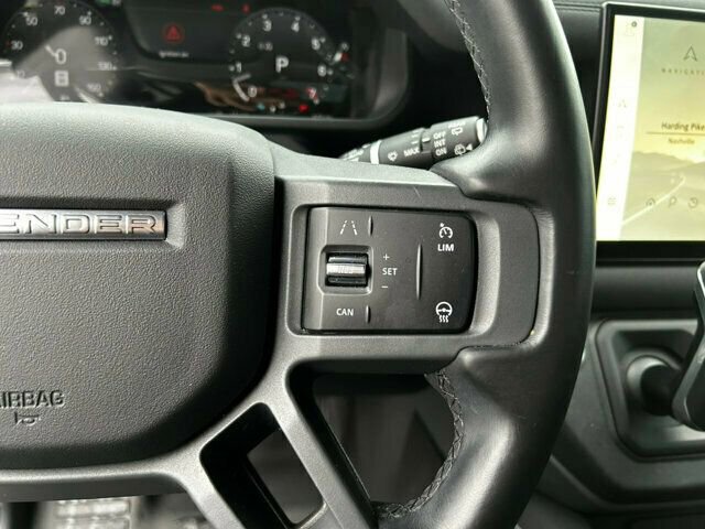 Used 2023 Land Rover Defender 130 X-Dynamic SE image 26