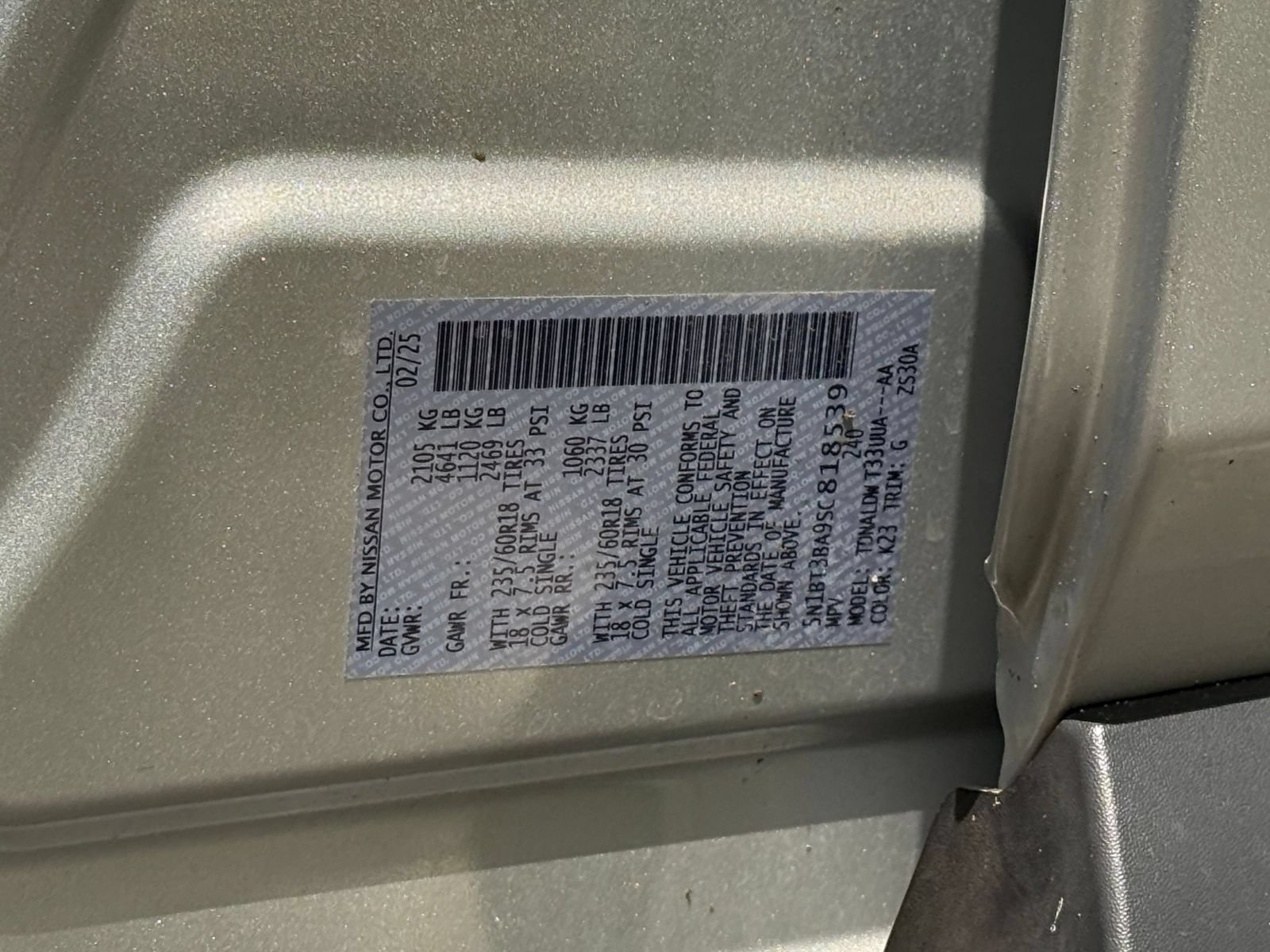 Used 2025 Nissan Rogue SV FWD image 29