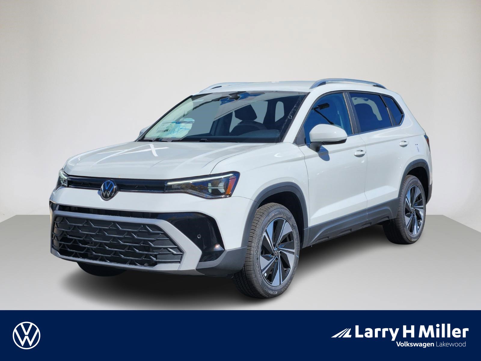 New 2025 Volkswagen Taos SE