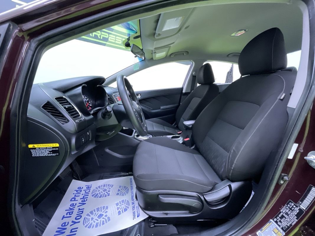 Used 2018 Kia Forte LX image 17