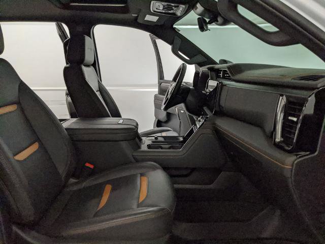 Used 2025 GMC Sierra 2500 AT4 w/ AT4 Premium Plus Package AWD/4WD image 21