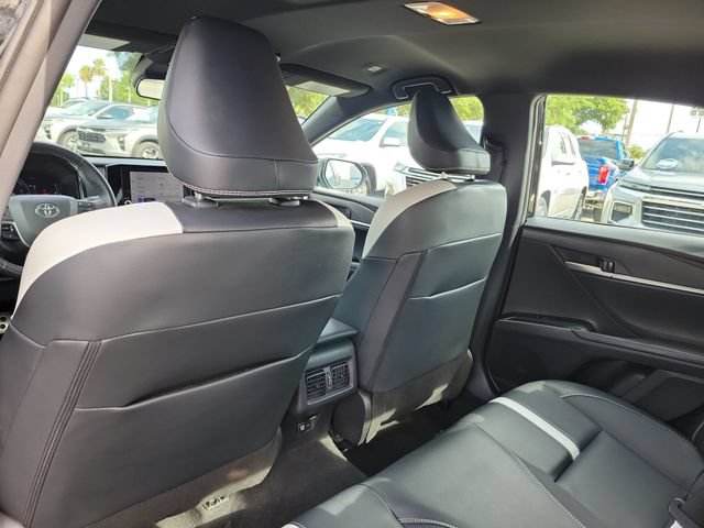 Used 2025 Toyota Camry SE FWD image 13
