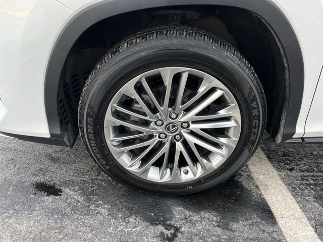 Certified 2022 Lexus RX 450hL Luxury w/ Cold Area Package (CT) image 8