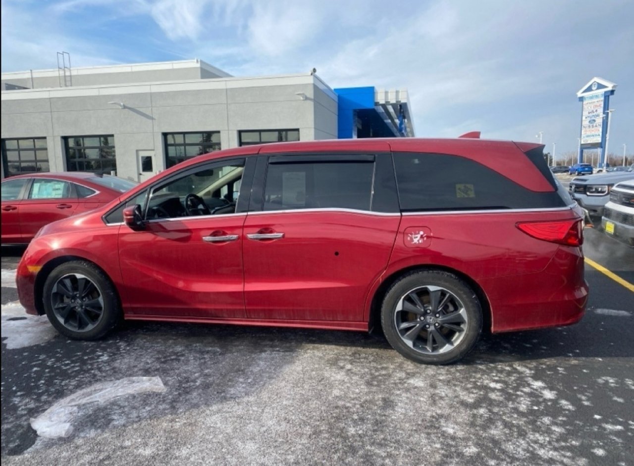 Used 2022 Honda Odyssey Elite image 9