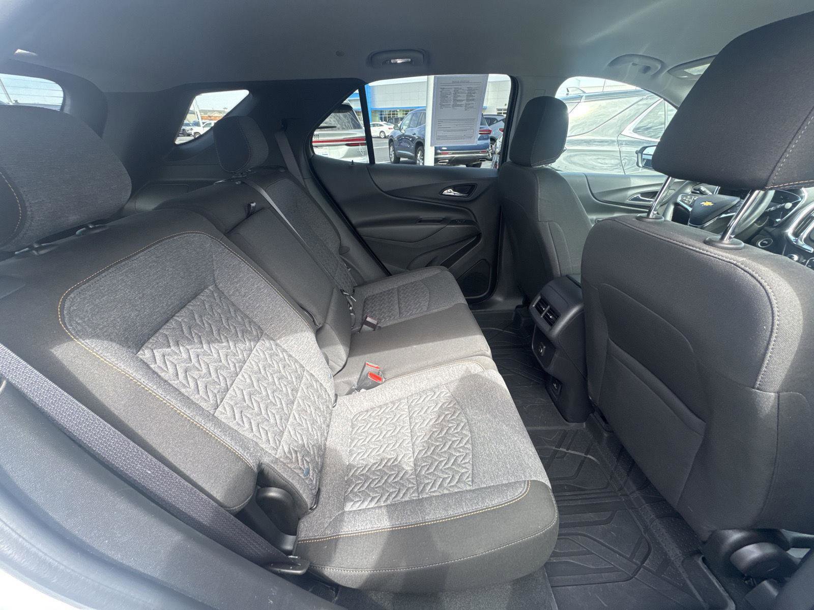 Used 2024 Chevrolet Equinox LT FWD image 12