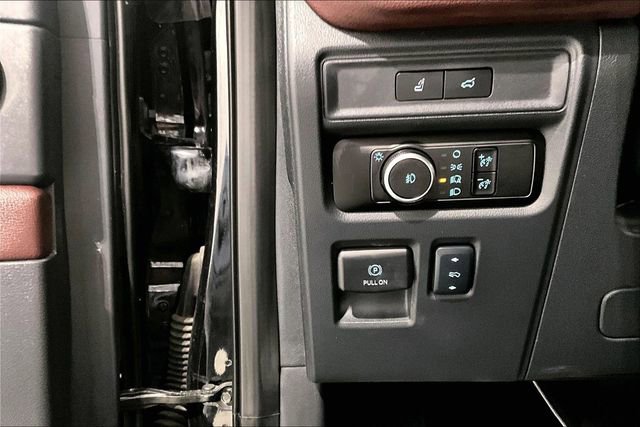 Used 2024 Ford Expedition Limited AWD/4WD image 45