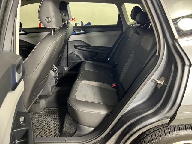 Used 2024 Volkswagen Taos SE FWD image 22